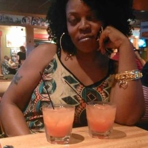 Meet your Posher, Gregory